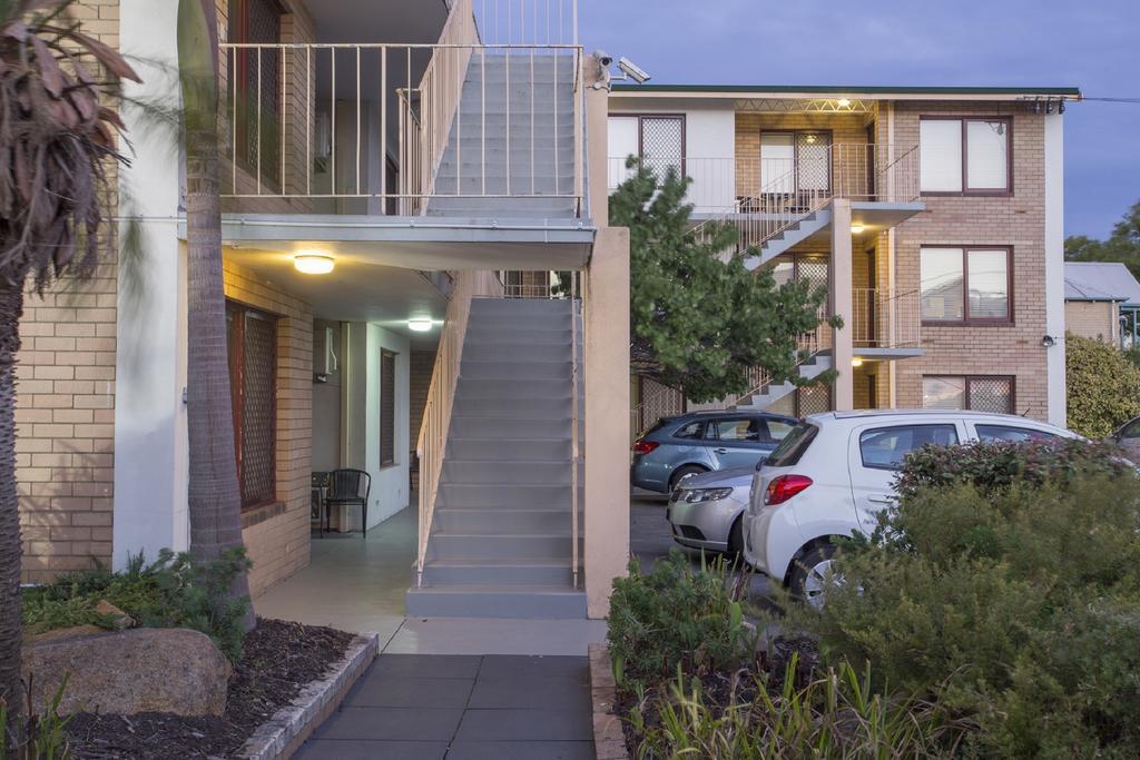 Burswood Lodge Apartments Пърт Екстериор снимка